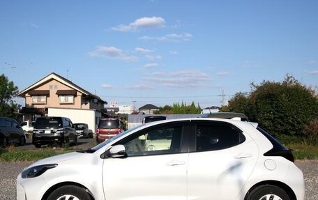 Toyota Yaris, 2023 год, 925 586 рублей, 3 фотография