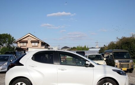 Toyota Yaris, 2023 год, 925 586 рублей, 8 фотография