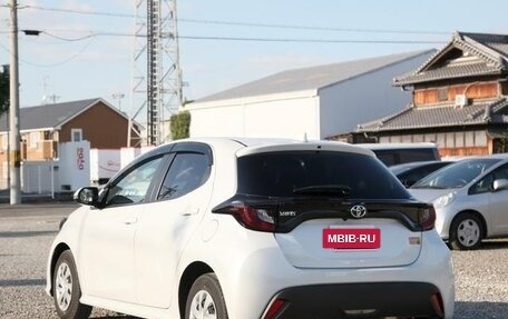 Toyota Yaris, 2023 год, 925 586 рублей, 4 фотография