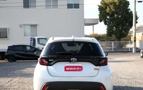 Toyota Yaris, 2023 год, 925 586 рублей, 5 фотография