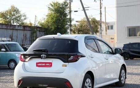 Toyota Yaris, 2023 год, 925 586 рублей, 7 фотография