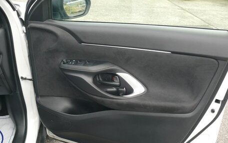 Toyota Yaris Cross, 2022 год, 1 492 000 рублей, 9 фотография