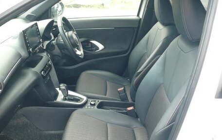 Toyota Yaris Cross, 2022 год, 1 492 000 рублей, 19 фотография