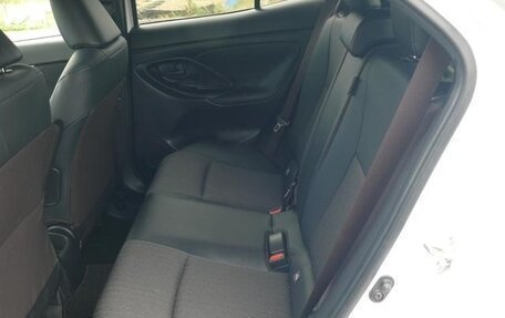 Toyota Yaris Cross, 2022 год, 1 492 000 рублей, 20 фотография