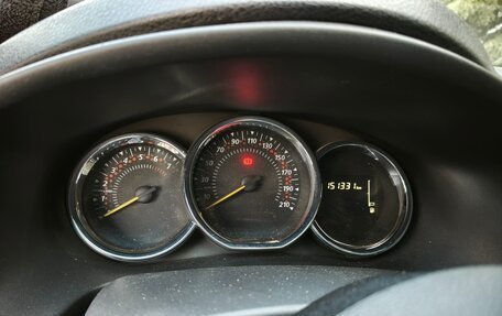 Renault Logan II, 2021 год, 900 000 рублей, 3 фотография