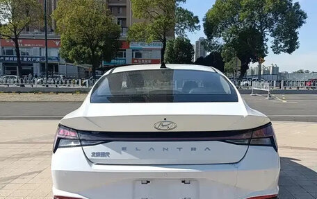 Hyundai Elantra, 2021 год, 1 076 000 рублей, 5 фотография