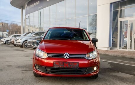 Volkswagen Polo VI (EU Market), 2011 год, 675 000 рублей, 2 фотография