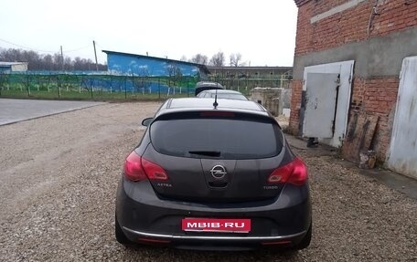 Opel Astra J, 2012 год, 570 000 рублей, 1 фотография