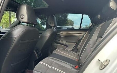 Volkswagen Golf VIII, 2022 год, 1 500 000 рублей, 11 фотография