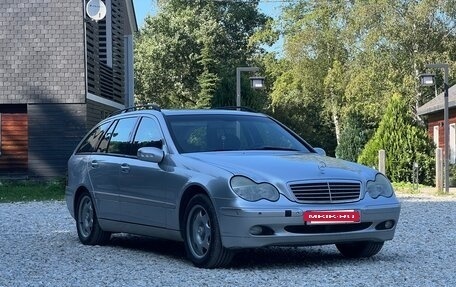 Mercedes-Benz C-Класс, 2003 год, 900 000 рублей, 4 фотография