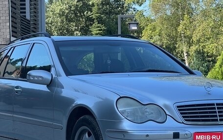 Mercedes-Benz C-Класс, 2003 год, 900 000 рублей, 5 фотография