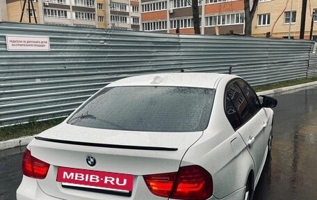 BMW 3 серия, 2010 год, 820 000 рублей, 2 фотография