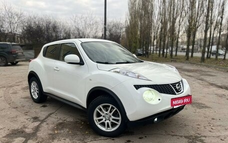 Nissan Juke II, 2011 год, 780 000 рублей, 2 фотография