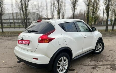 Nissan Juke II, 2011 год, 780 000 рублей, 11 фотография