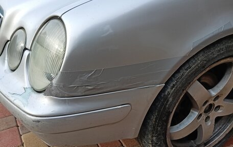 Mercedes-Benz CLK-Класс, 2001 год, 480 000 рублей, 12 фотография