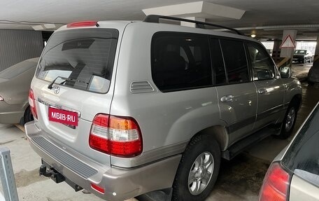 Toyota Land Cruiser 100 рестайлинг 2, 2006 год, 3 000 000 рублей, 5 фотография