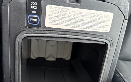 Toyota Land Cruiser Prado 150 рестайлинг 2, 2015 год, 4 450 000 рублей, 20 фотография