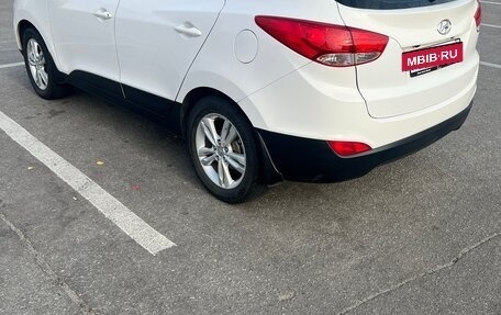 Hyundai ix35 I рестайлинг, 2012 год, 1 350 000 рублей, 4 фотография