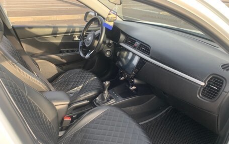 KIA Rio IV, 2019 год, 1 350 000 рублей, 4 фотография