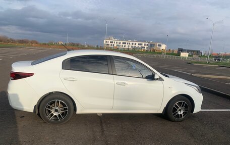 KIA Rio IV, 2019 год, 1 350 000 рублей, 9 фотография