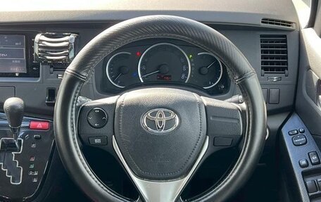 Toyota ISis I, 2015 год, 1 160 001 рублей, 25 фотография