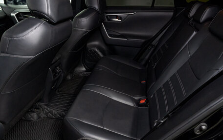 Toyota RAV4, 2021 год, 4 200 000 рублей, 17 фотография