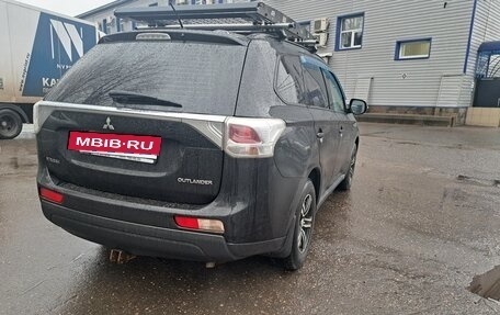 Mitsubishi Outlander III рестайлинг 3, 2012 год, 1 300 000 рублей, 3 фотография