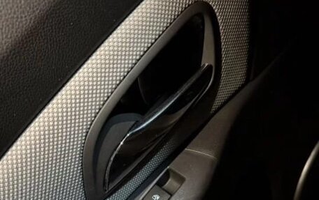 Chevrolet Cruze II, 2011 год, 600 000 рублей, 15 фотография