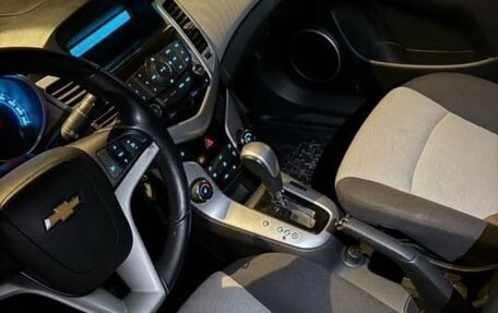 Chevrolet Cruze II, 2011 год, 600 000 рублей, 16 фотография