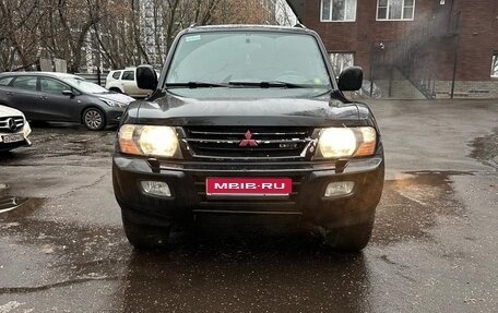 Mitsubishi Pajero III рестайлинг, 2001 год, 650 000 рублей, 1 фотография