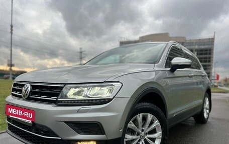 Volkswagen Tiguan II, 2018 год, 1 650 000 рублей, 9 фотография