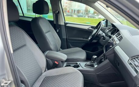 Volkswagen Tiguan II, 2018 год, 1 650 000 рублей, 21 фотография