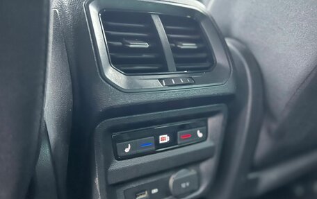 Volkswagen Tiguan II, 2018 год, 1 650 000 рублей, 18 фотография