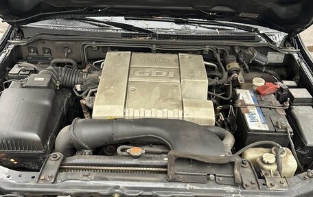 Mitsubishi Pajero III рестайлинг, 2001 год, 650 000 рублей, 2 фотография