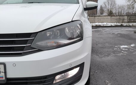 Volkswagen Polo VI (EU Market), 2018 год, 1 435 000 рублей, 3 фотография