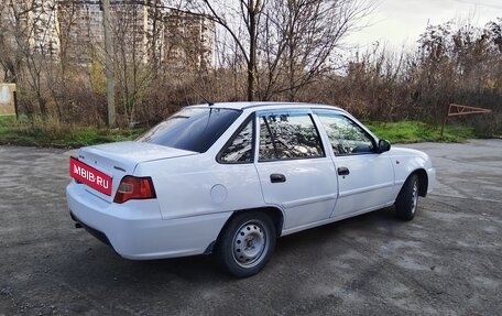 Daewoo Nexia I рестайлинг, 2010 год, 235 000 рублей, 3 фотография