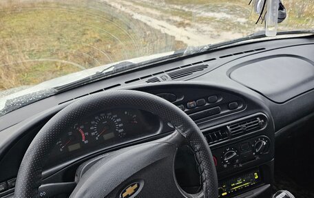 Chevrolet Niva I рестайлинг, 2003 год, 300 000 рублей, 11 фотография