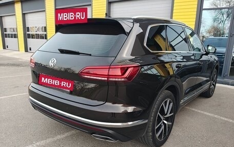 Volkswagen Touareg III, 2020 год, 5 300 000 рублей, 3 фотография