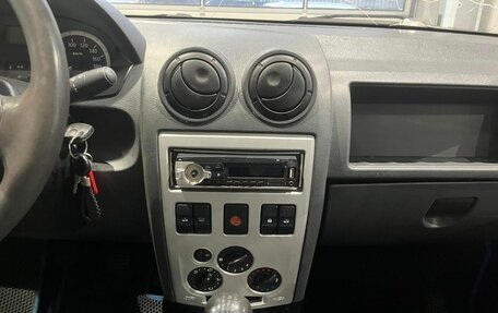 Renault Logan I, 2006 год, 240 000 рублей, 14 фотография