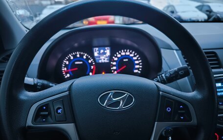 Hyundai Solaris II рестайлинг, 2016 год, 1 200 000 рублей, 4 фотография