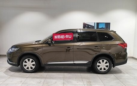 Mitsubishi Outlander III рестайлинг 3, 2021 год, 2 329 000 рублей, 8 фотография