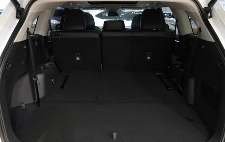 Toyota Highlander, 2025 год, 6 400 000 рублей, 12 фотография
