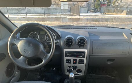 Renault Logan I, 2005 год, 300 000 рублей, 4 фотография