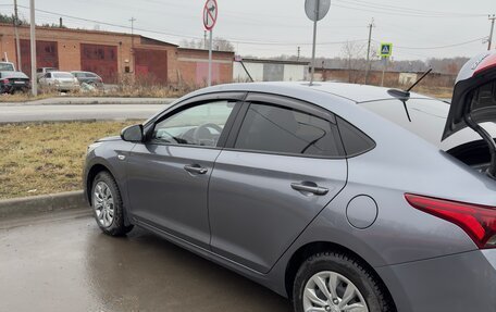 Hyundai Solaris II рестайлинг, 2020 год, 1 390 000 рублей, 10 фотография