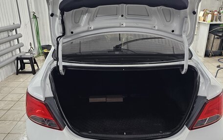 Hyundai Solaris II рестайлинг, 2015 год, 1 225 000 рублей, 14 фотография