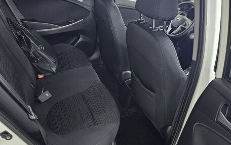 Hyundai Solaris II рестайлинг, 2015 год, 1 225 000 рублей, 17 фотография