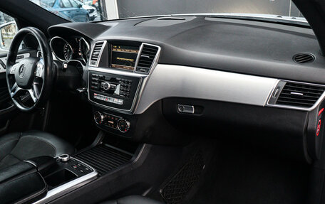 Mercedes-Benz M-Класс, 2012 год, 2 155 000 рублей, 9 фотография