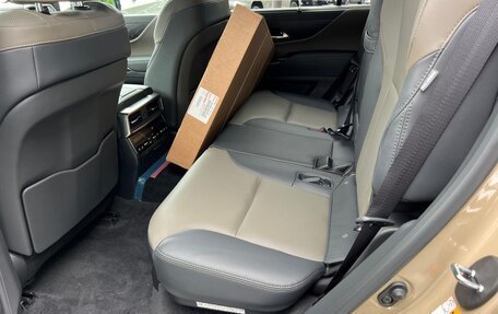 Lexus LX, 2025 год, 15 804 921 рублей, 22 фотография