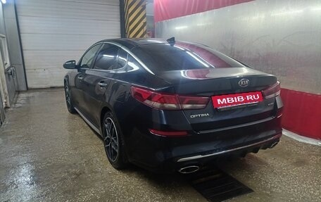 KIA Optima IV, 2019 год, 1 925 000 рублей, 2 фотография