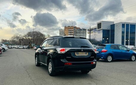 Mitsubishi Outlander III рестайлинг 3, 2013 год, 1 399 000 рублей, 8 фотография